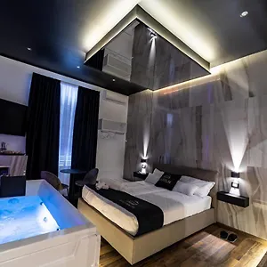 https://maximum-suitespa.sicilyhotelsitaly.net